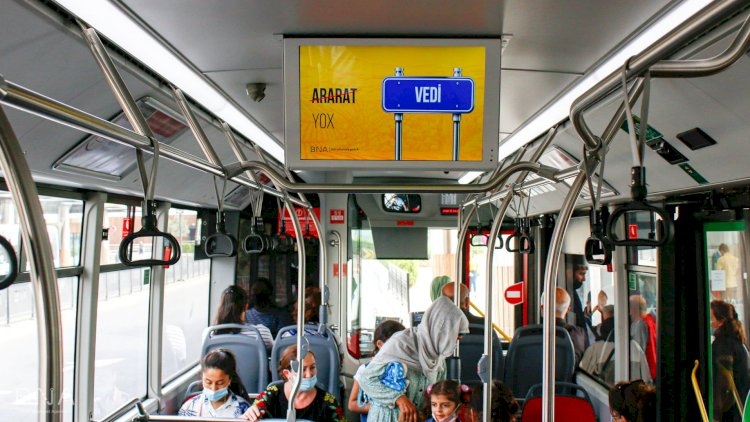 67 nömrəli avtobusda qadının 450 manatlıq telefonunu oğurladılar