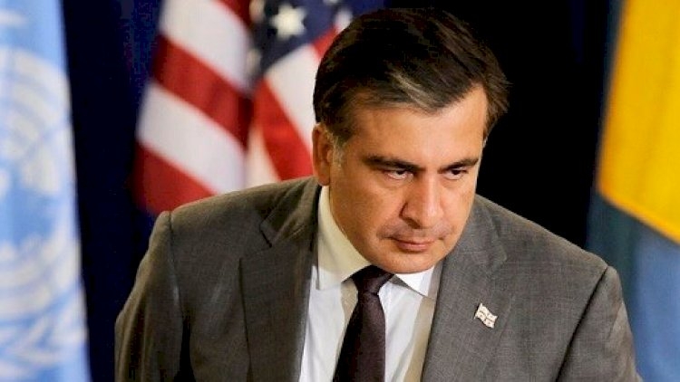 Saakaşvili Gürcüstana yük gəmisi ilə gəlib