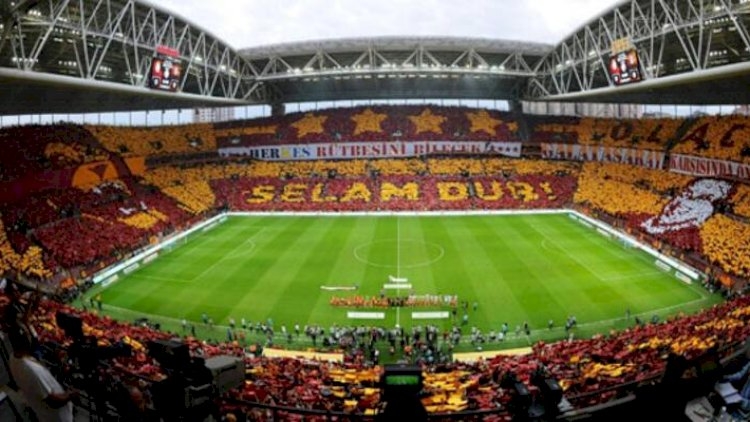 Türkiyə futbolunda azarkeşlərlə bağlı məhdudiyyət aradan qaldırılır
