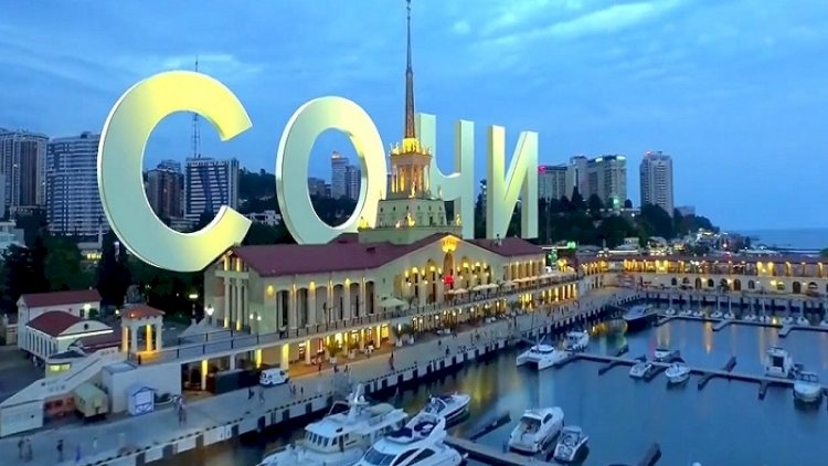 Liderlər niyə Moskvada yox, Soçidə görüşəcək?