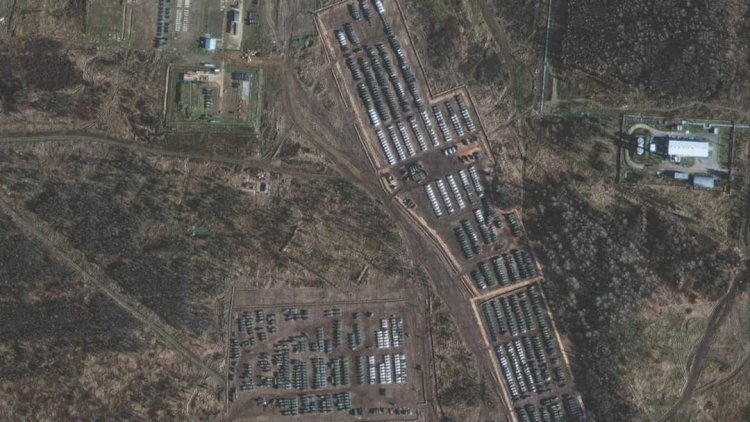 Rusiya tankları Ukrayna sərhədi yaxınlığında cəmləşib