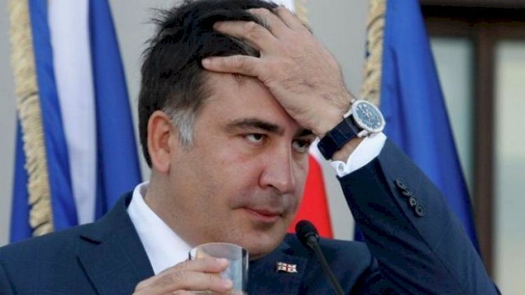 Saakaşvilinin yaddaşı pozulub: Heç kimi tanımır