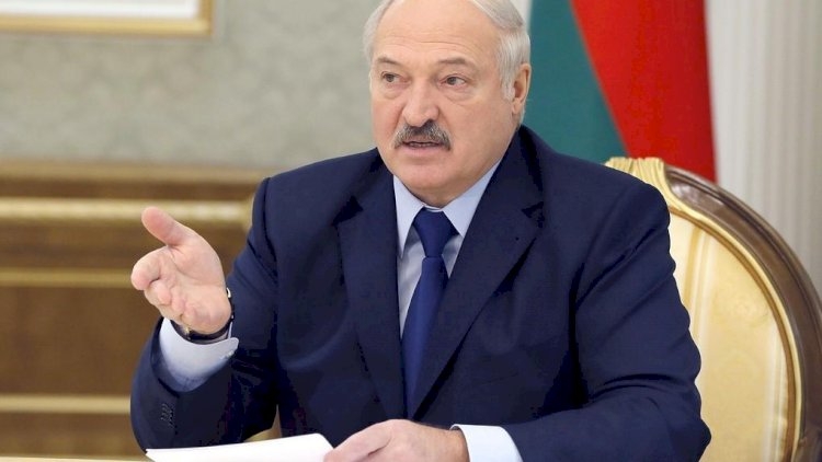 Lukaşenko Ukraynanı hədələdi: "Biz də silaha sarılacağıq"