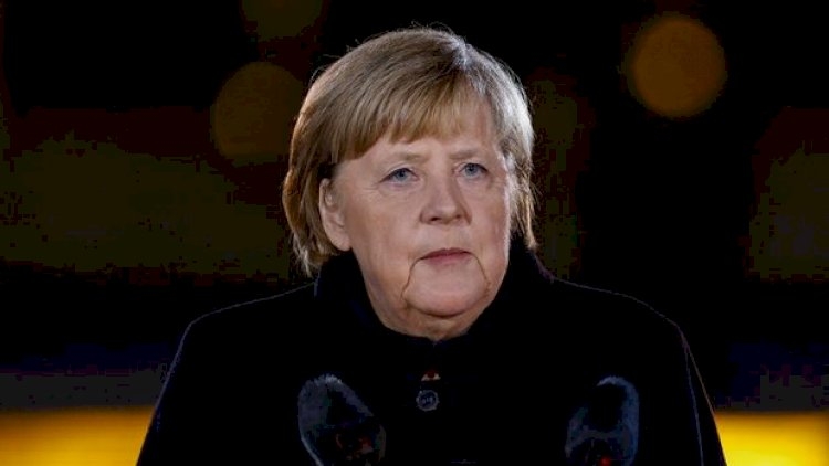 Almaniyada Merkellə vida mərasimi keçirilib - FOTO