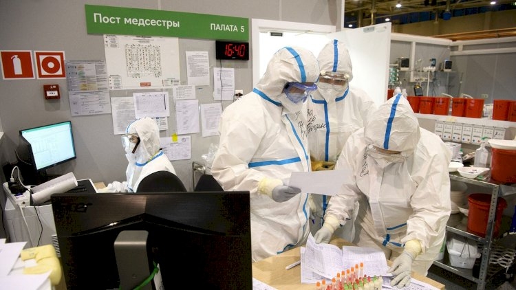 Rusiyada virusdan ölənlərin sayı 283 mini keçdi