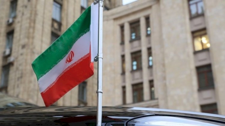 İranın 10 şəhərində məktəblər bağlandı