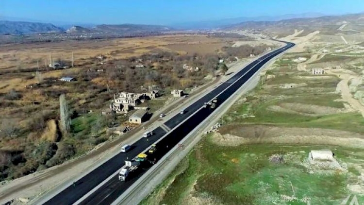 Xudafərin-Qubadlı-Laçın avtomobil yolunun asfaltlanmasına başlanıldı - Fotolar