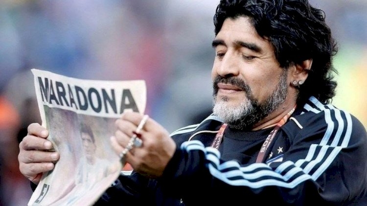 Maradonanın əşyaları hərraca çıxarılır - Video