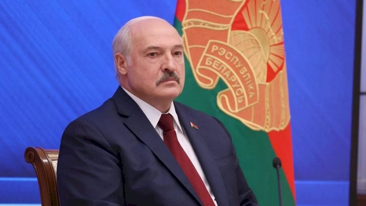 Lukaşenkodan qazaxıstanlı etirazçılara: “Diz çöküb hərbçilərdən üzr istəyin”