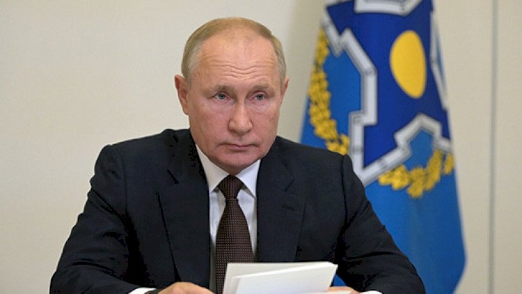 Putin: "Rəngli inqilablar ssenarisinin reallaşmasına imkan verməyəcəyik”