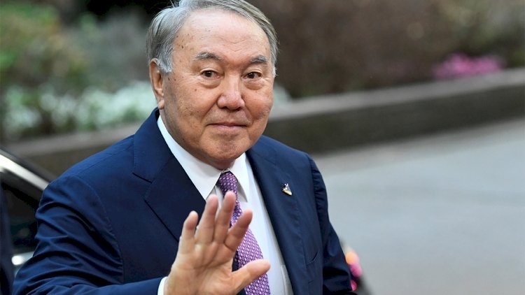 Nazarbayev tapıldı: Ailə üzvləri ilə bu ölkəyə sığınıb