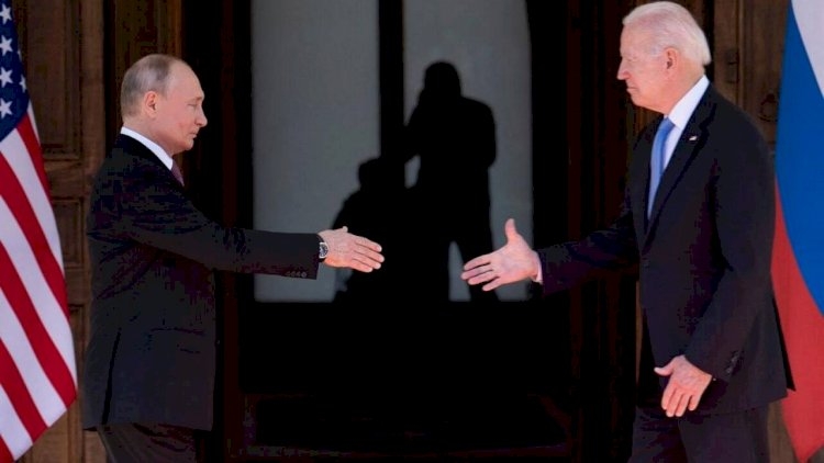 Kim daha güclü liderdir: Bayden, yoxsa Putin? - Sorğu