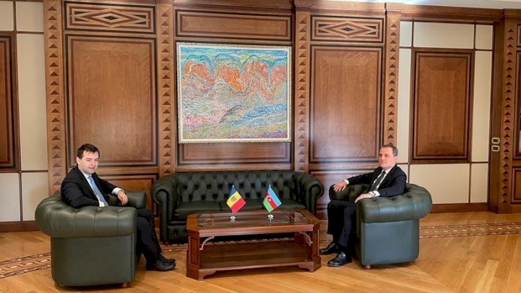 Ceyhun Bayramov Moldovanın xarici işlər naziri ilə görüşdü