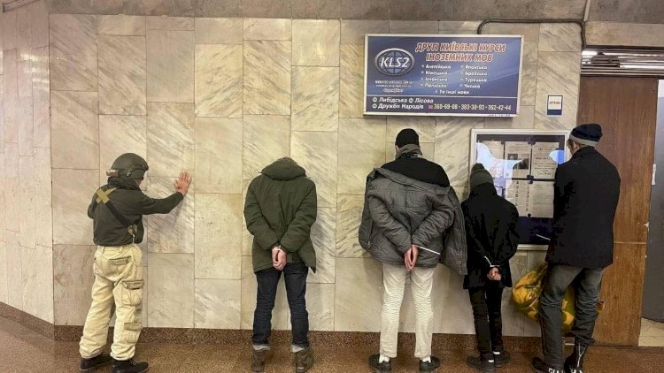 Metroda "oyuncaqlı" rus təxribatçıları tutuldu