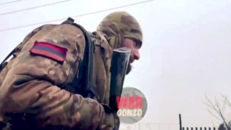 Peqov təsadüfən Ukraynadakı erməni döyüşçüləri ifşa etdi - Video