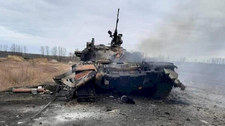Kiyev yaxınlığında ruslar öz-özlərini vurdu - 9 tank və 4 zirehli transportyor məhv oldu
