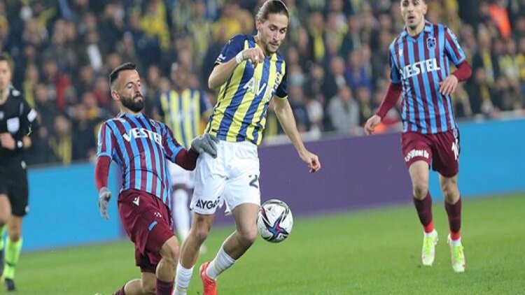 “Fənərbaxça” “Trabzonspor”la heç-heçə etdi