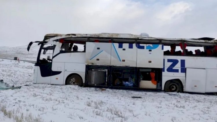 Türkiyədə avtobus aşdı: 40 nəfər yaralandı