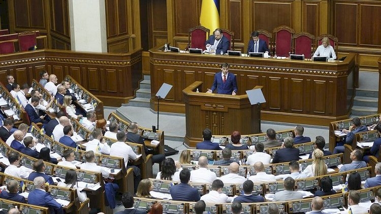Ukraynada 20 deputat müharibəyə görə ölkədən qaçıb
