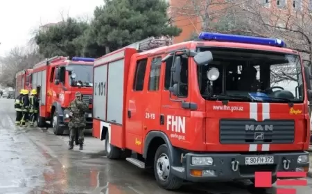 Bina çökdü, ev sahibi uçqunda qaldı - VİDEO